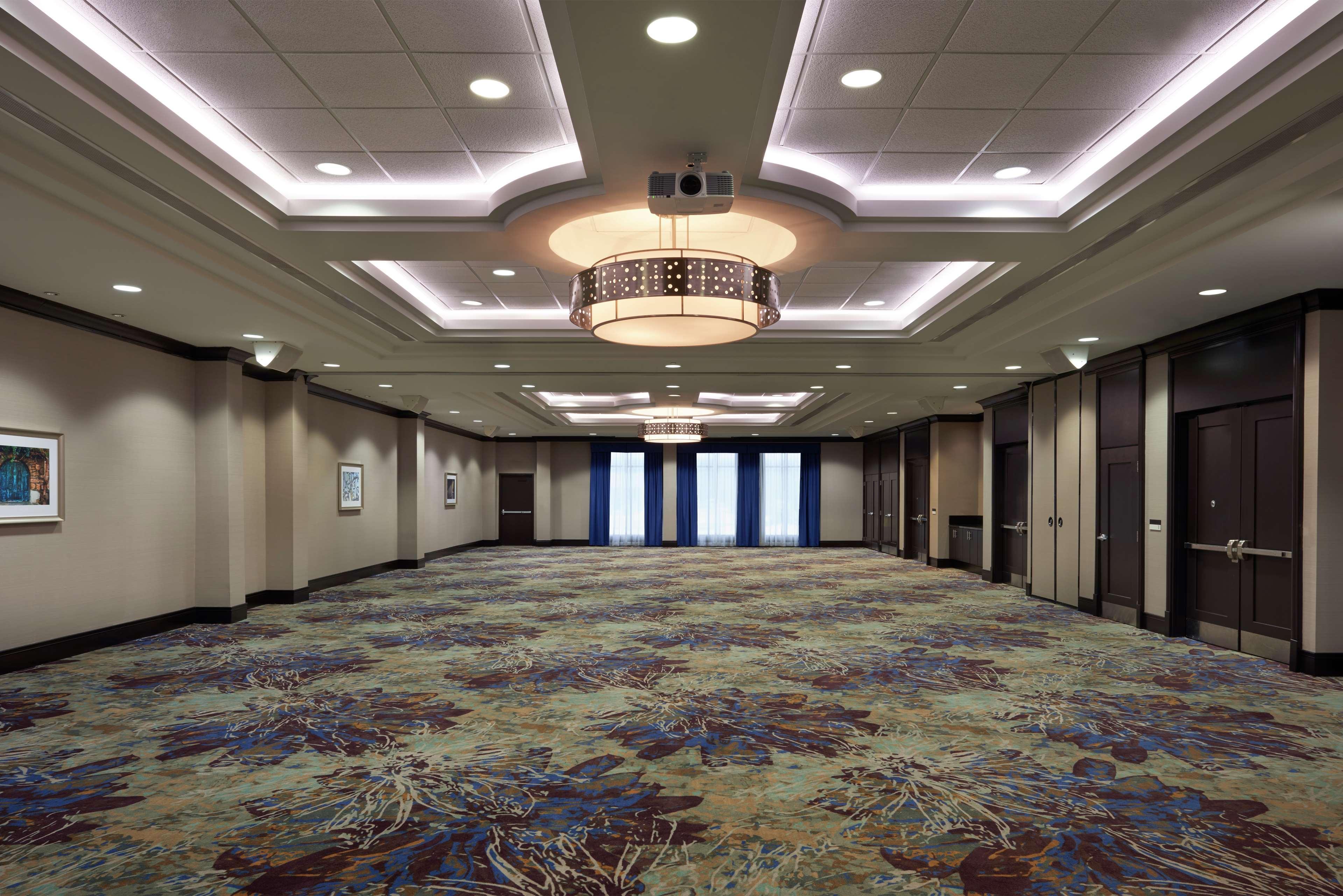 Hilton Garden Inn Toronto Airport West/Mississauga Exterior photo
