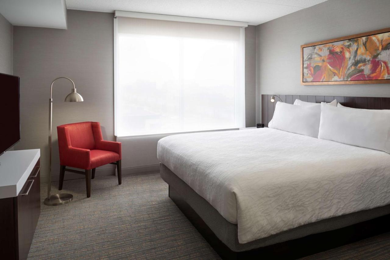 Hilton Garden Inn Toronto Airport West/Mississauga Exterior photo