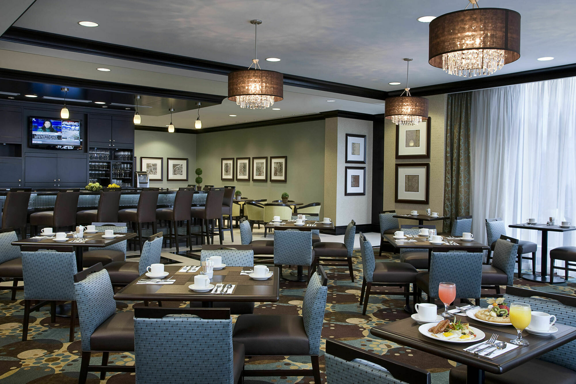 Hilton Garden Inn Toronto Airport West/Mississauga Exterior photo